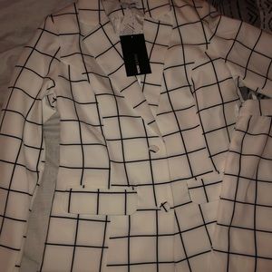 Shorts suit set (fashionnova)